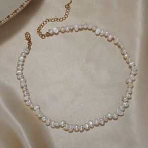 Simple Pearl Beaded Neckace